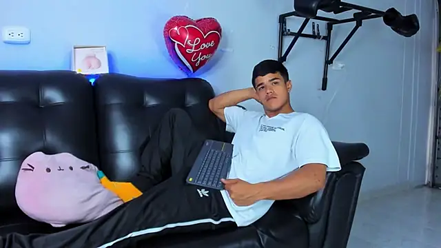 Rob saenz  online show from 02.13.25