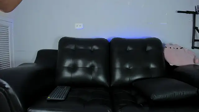 Rob saenz  online show from 02.27.25