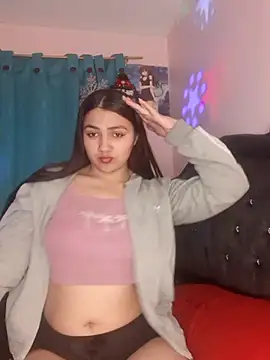 Snapshot of Nahiara_velez chatting on 12.21.24 Nahiara velez online show from 12.21.24