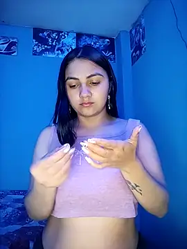 Snapshot of Nahiara_velez chatting on 11.25.25 Nahiara velez online show from 11.25.25