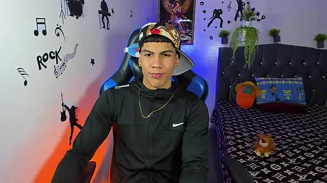 Damian latinxxx online show from 09.10.25