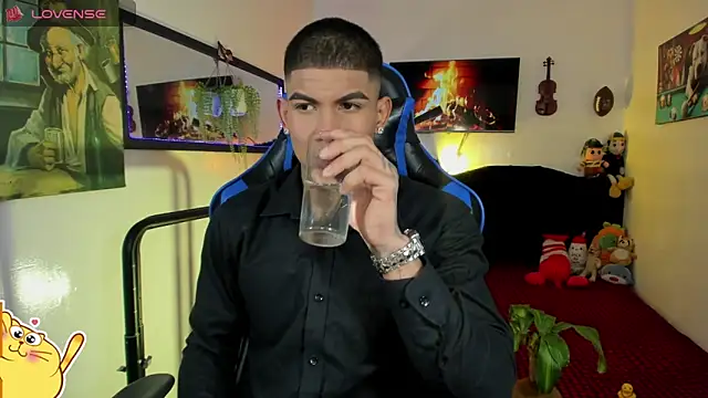 Damian latinxxx online show from 04.27.26