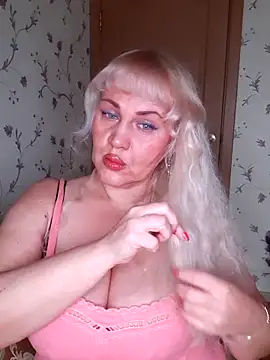 IsabellaBoni online show from 11.28.25