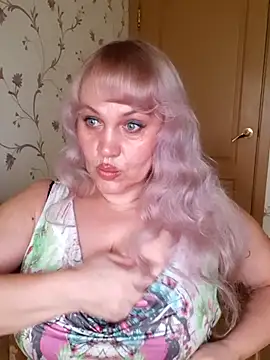 IsabellaBoni online show from 06.17.26