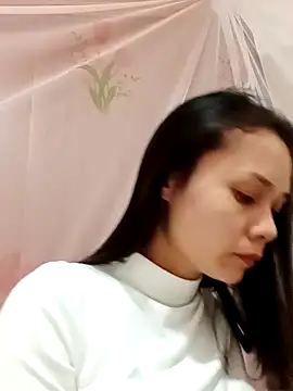 Cute20love20 online show from 12.29.24