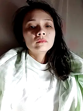 Cute20love20 online show from 12.29.24
