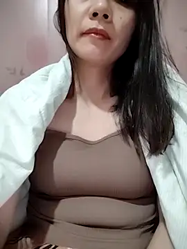 Cute20love20 online show from 03.18.25