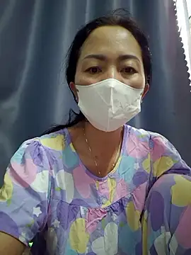 Baby-sexytits18 online show from 11.04.25