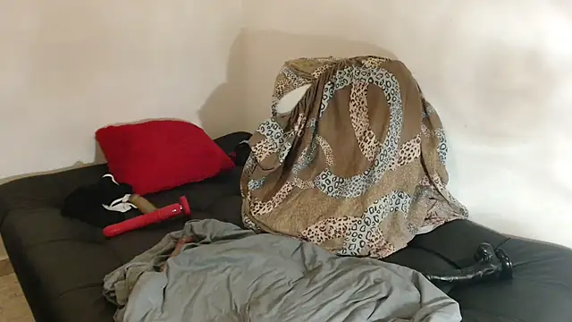 Cataleyaloca online show from 03.04.25