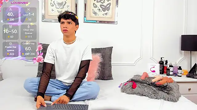 Snapshot of Santy_carrington chatting on 01.18.25 Santy carrington online show from 01.18.25