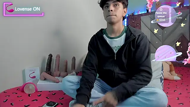 Snapshot of Santy_carrington chatting on 09.24.25 Santy carrington online show from 09.24.25