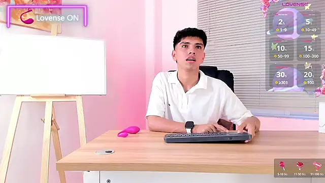 Snapshot of Santy_carrington chatting on 03.23.26 Santy carrington online show from 03.23.26