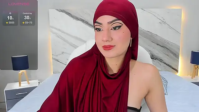 Snapshot of fatimarab chatting on 12.13.24 fatimarab online show from 12.13.24