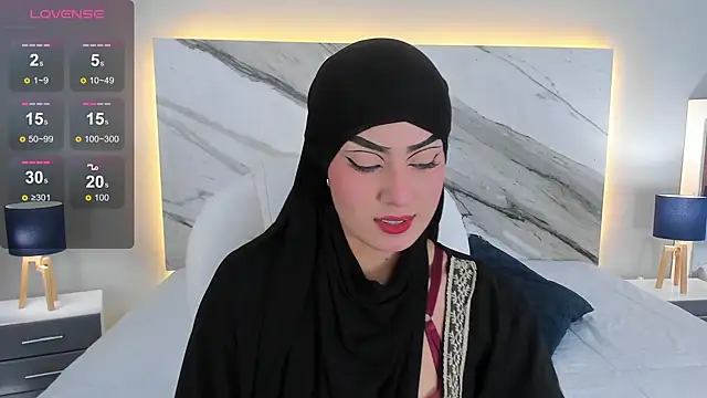 Snapshot of fatimarab chatting on 12.30.24 fatimarab online show from 12.30.24