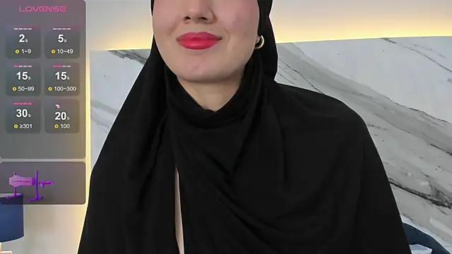 Snapshot of fatimarab chatting on 01.28.25 fatimarab online show from 01.28.25