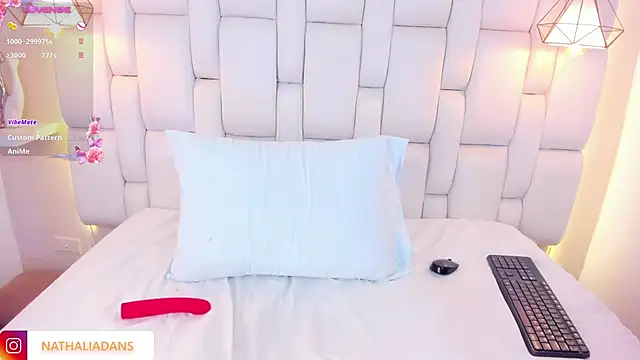 Snapshot of NathaliAdans chatting on 03.08.25 NathaliAdans online show from 03.08.25