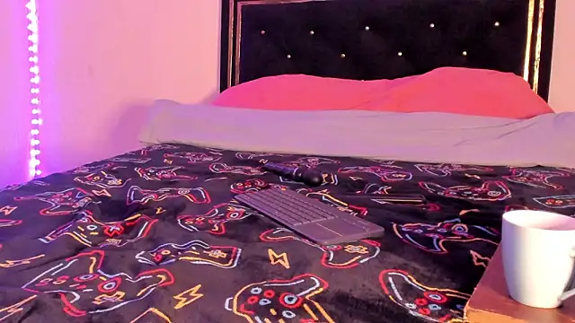 Snapshot of JennamartinyII chatting on 02.10.26 JennamartinyII online show from 02.10.26