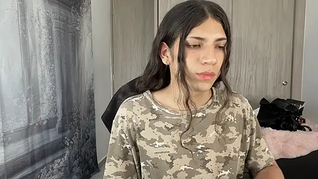 Snapshot of gabriel__manson chatting on 11.11.25 gabriel manson online show from 11.11.25