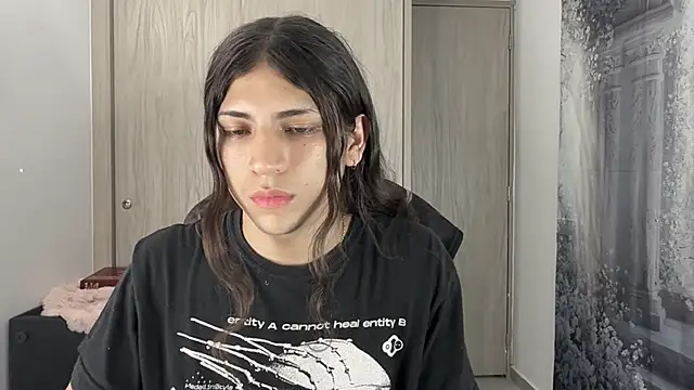 Snapshot of gabriel__manson chatting on 12.02.25 gabriel manson online show from 12.02.25