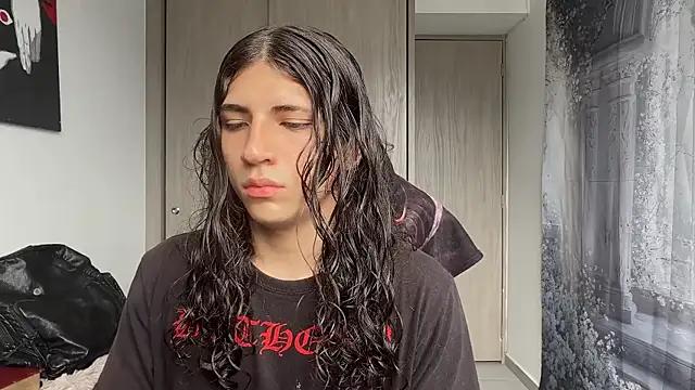 Snapshot of gabriel__manson chatting on 04.05.26 gabriel manson online show from 04.05.26