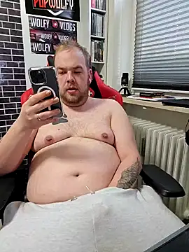 PupW0lfy online show from 01.25.25