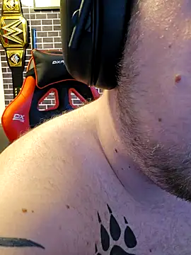 PupW0lfy online show from 02.27.25