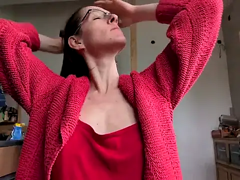 Milky hairy mommy online show from 02.13.25