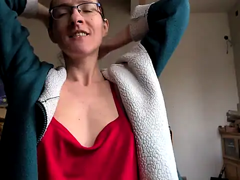 Milky hairy mommy online show from 03.11.25