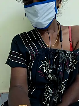 Snapshot of Tamil--Rani chatting on 12.17.25 Tamil--Rani online show from 12.17.25