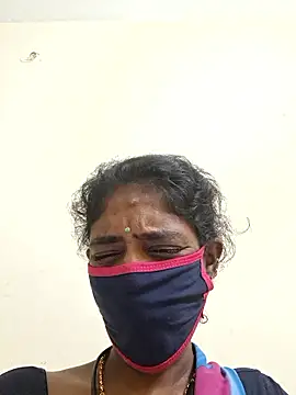 Snapshot of Tamil--Rani chatting on 01.12.26 Tamil--Rani online show from 01.12.26