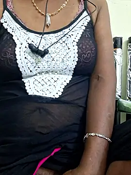 Snapshot of Tamil--Rani chatting on 01.13.26 Tamil--Rani online show from 01.13.26