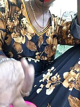 Snapshot of Tamil--Rani chatting on 02.11.26 Tamil--Rani online show from 02.11.26