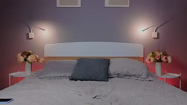 Adelheidd online show from 02.05.25