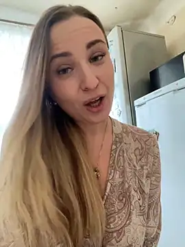 Snapshot of OlgaBuzzz chatting on 12.10.24 OlgaBuzzz online show from 12.10.24