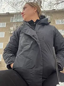 Snapshot of OlgaBuzzz chatting on 03.18.25 OlgaBuzzz online show from 03.18.25