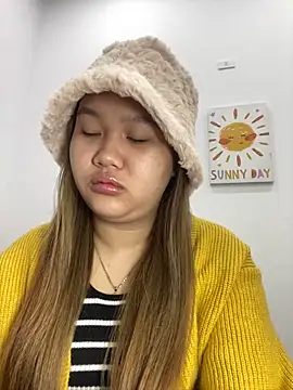 Odette68 online show from 11.29.25