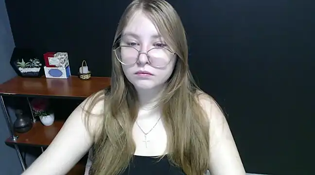 Snapshot of lady_minx chatting on 01.24.25 lady minx online show from 01.24.25