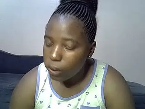 Snapshot of sweet_gal01 chatting on 01.04.25 sweet gal01 online show from 01.04.25