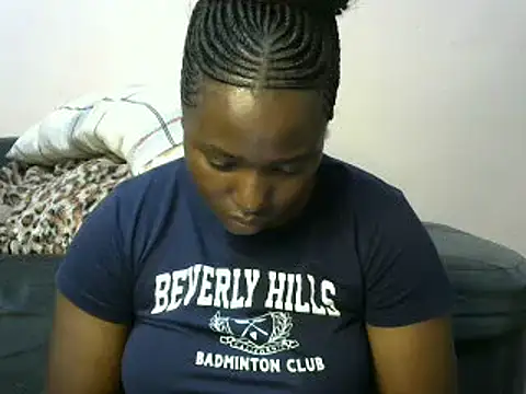 Snapshot of sweet_gal01 chatting on 02.05.25 sweet gal01 online show from 02.05.25