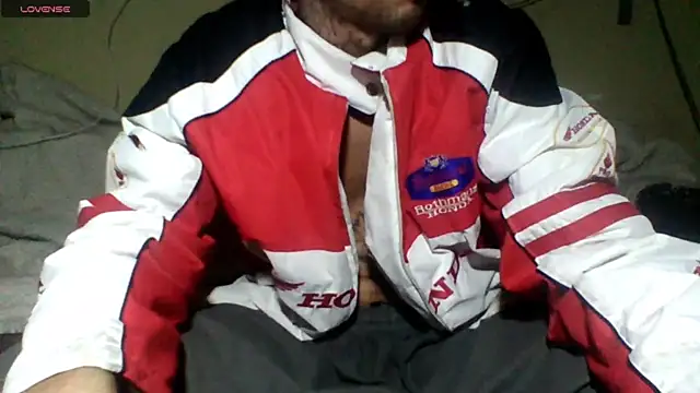 Snapshot of sellvageria chatting on 05.31.26 sellvageria online show from 05.31.26