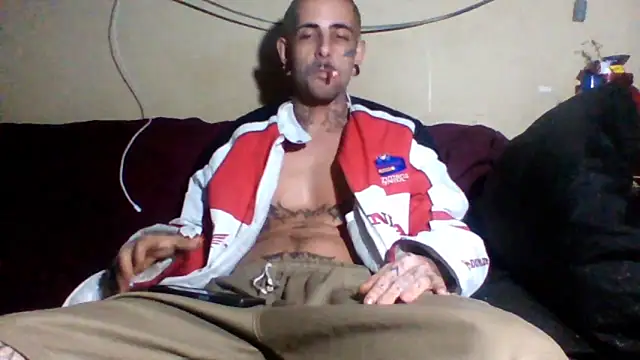 Snapshot of sellvageria chatting on 06.16.26 sellvageria online show from 06.16.26