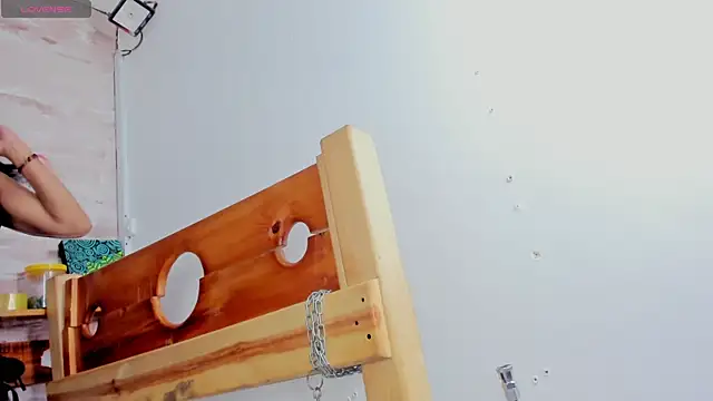 Madame pain  online show from 02.17.26