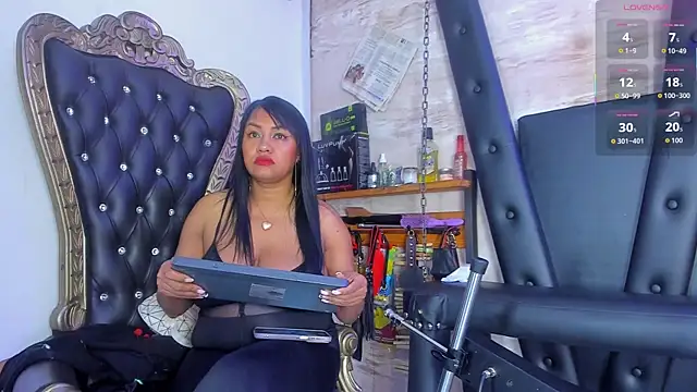 Madame pain  online show from 06.23.26