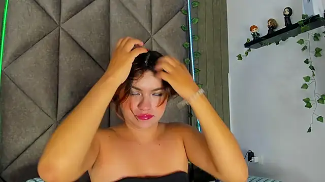 AbbyWathson online show from 12.18.25