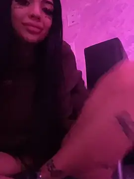 CreamyInkky  online show from 01.20.25