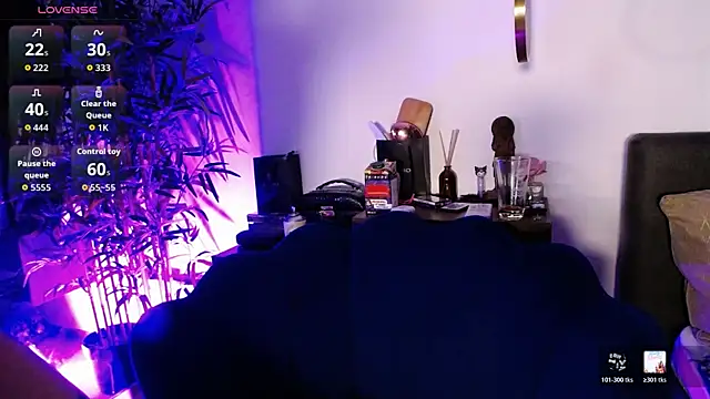 CreamyInkky  online show from 04.24.26