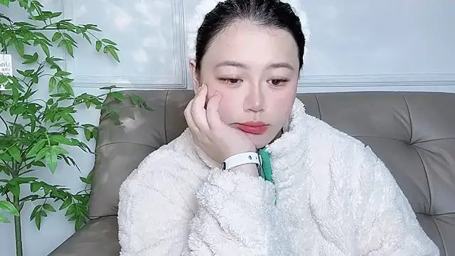 Snapshot of 520-vivo chatting on 12.21.24 520-vivo online show from 12.21.24