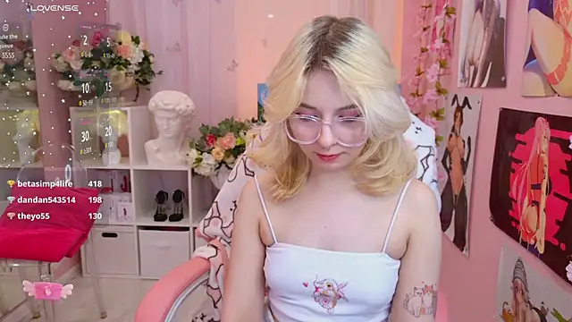 Coconut Mia online show from 01.17.25