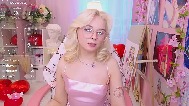 Coconut Mia online show from 02.09.25