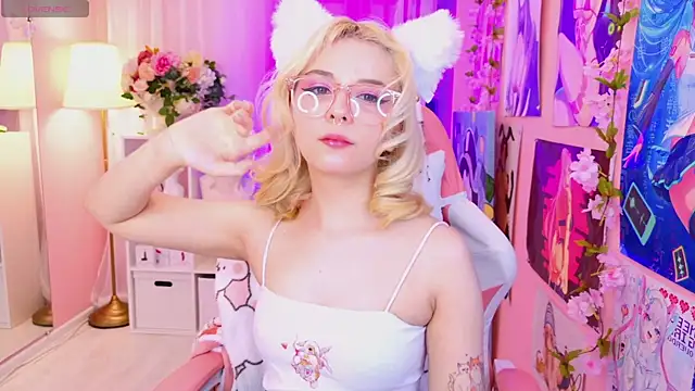 Coconut Mia online show from 02.22.25